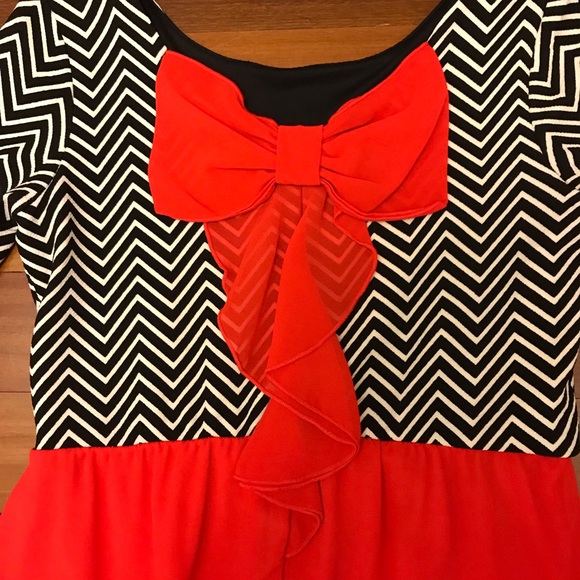 Dress - Picture 4 of 5